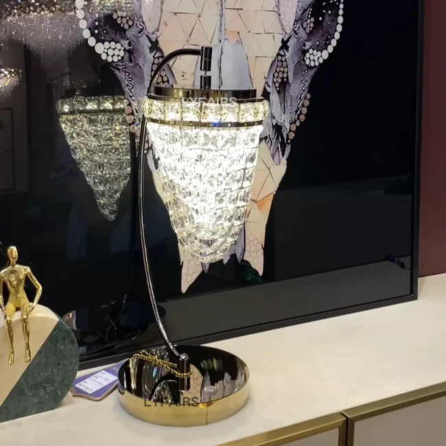 Modern Conch Crystal Table Lamp - Image 2