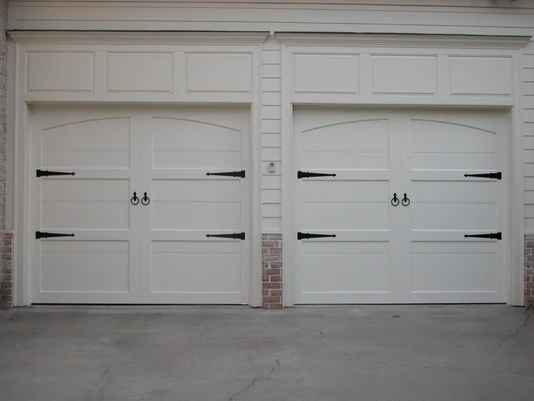 Atlanta – Premium Insulated Steel Garage Door with Extira Trim