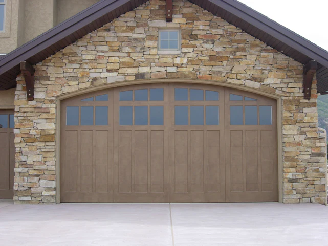 Charleston – Premium Insulated Steel Garage Door with Extira Trim