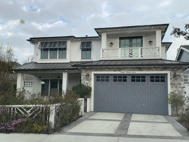 Luciano – Barn Style Custom Wood Garage Door