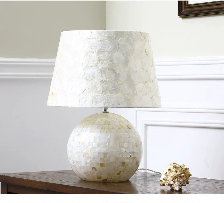 Italian High-end Retro American Fabric/Shell Table Lamp