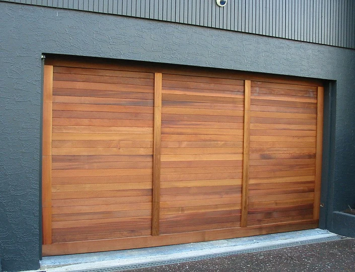 Tierra – Modern Style Custom Wood Garage Door